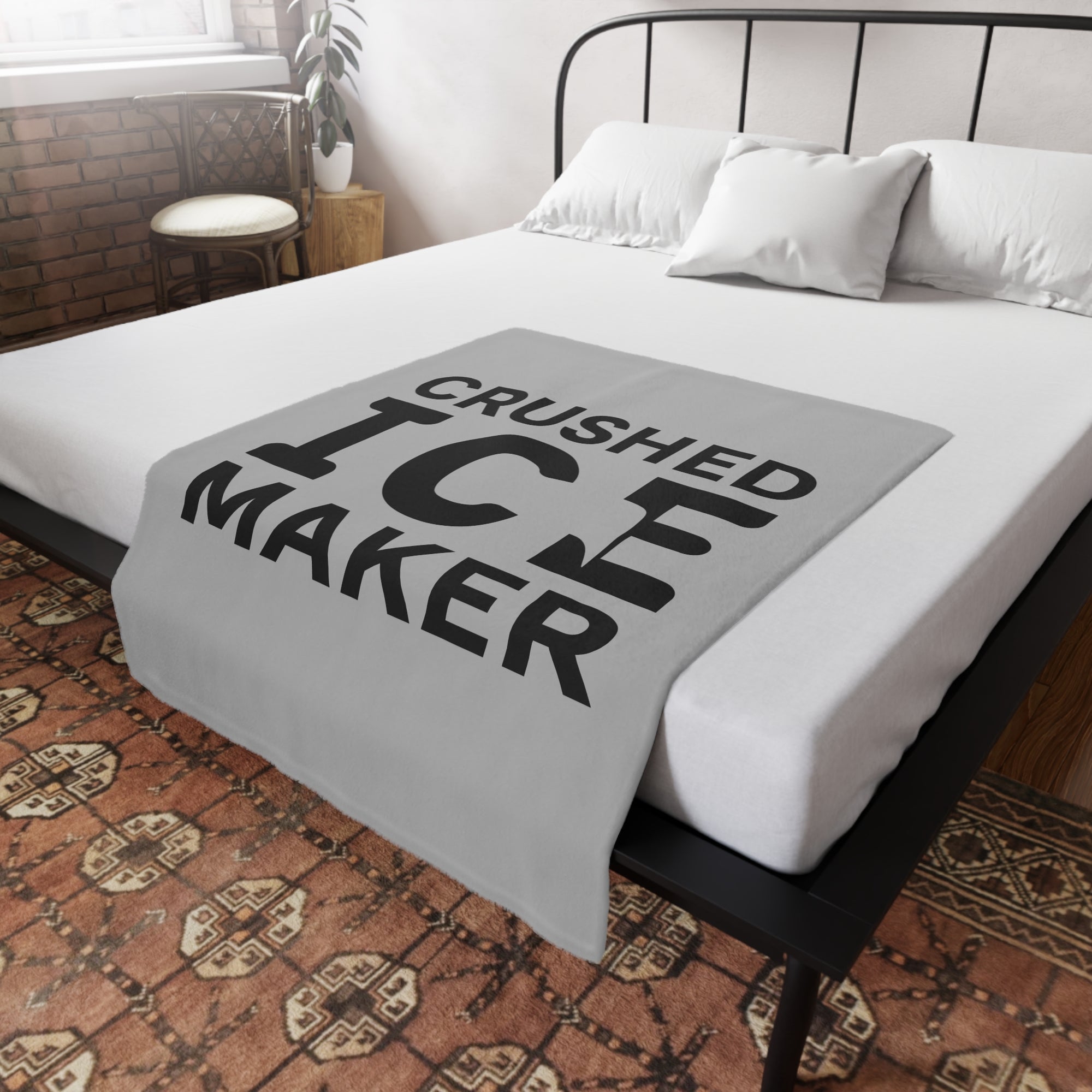 "Crushed Ice Maker" Plush Fleece Blanket
